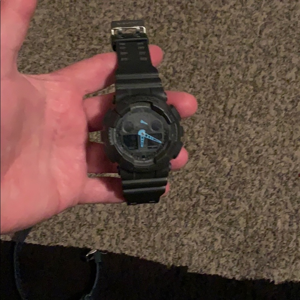 Men’s G-Shock watch